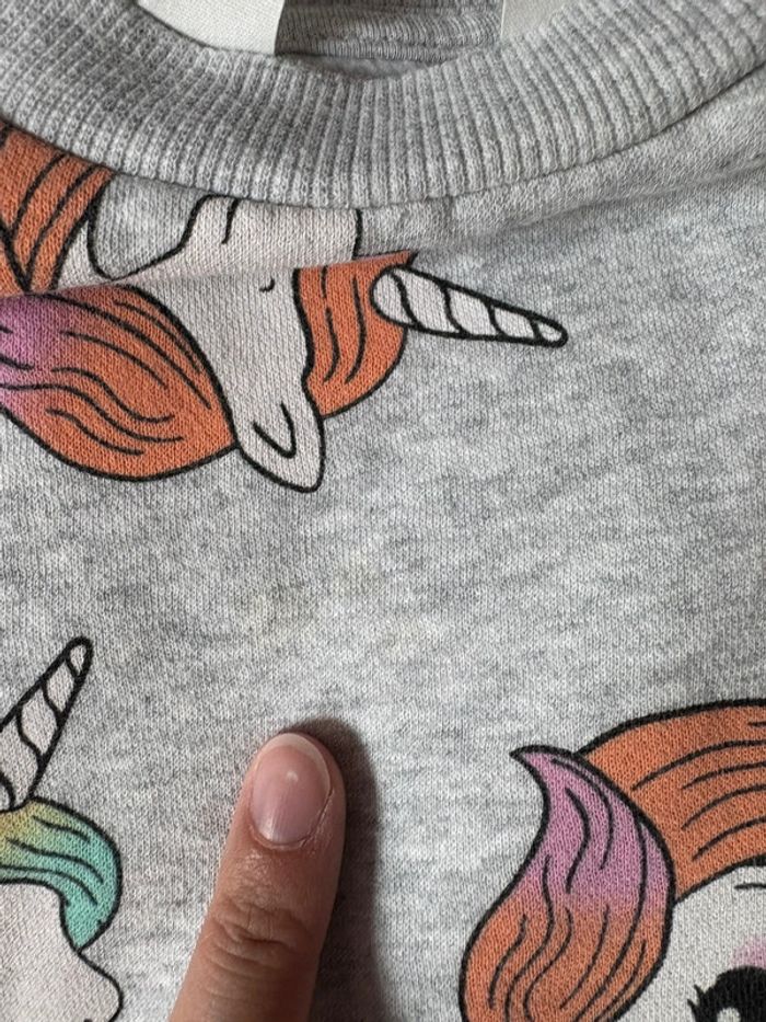 Sweat licorne 7-8 ans - photo numéro 3