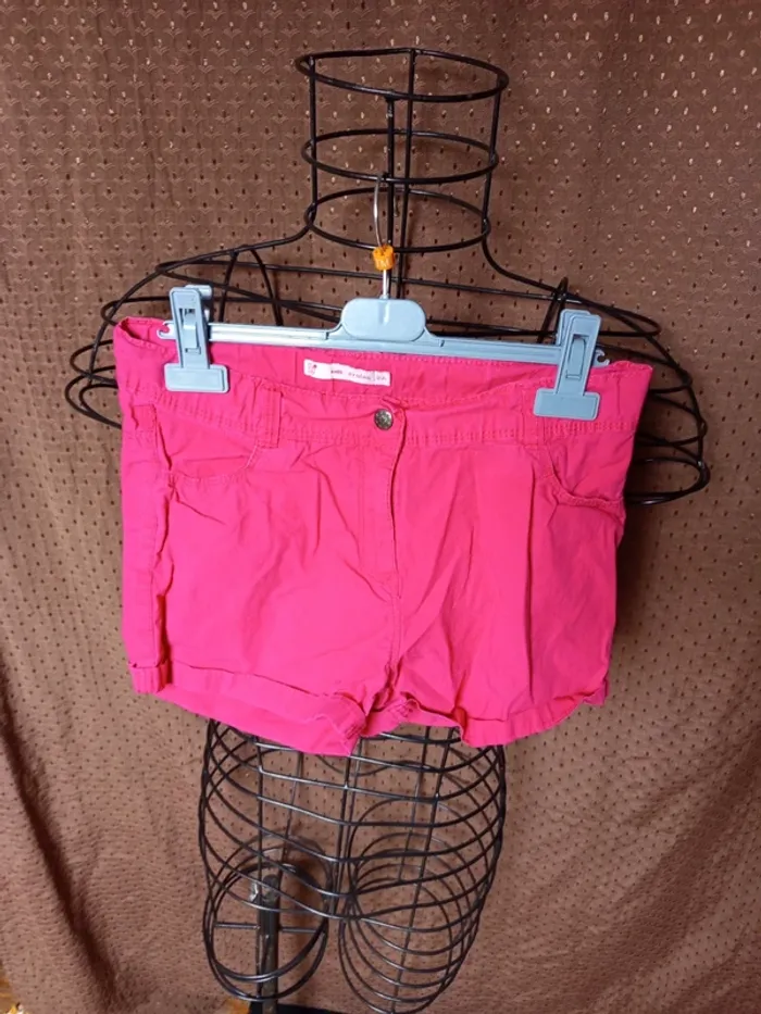 Short rose taille 12ans