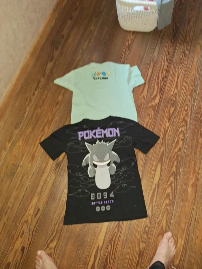 Lot de 2 tee shirt  pokemon - photo numéro 2