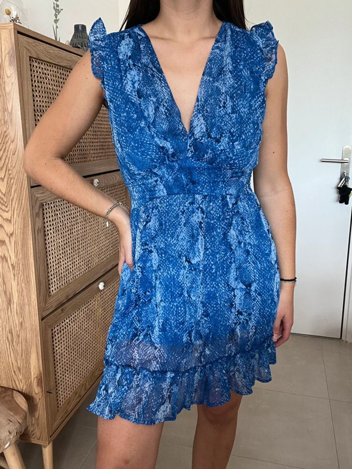 Robe bleue motif python Goa