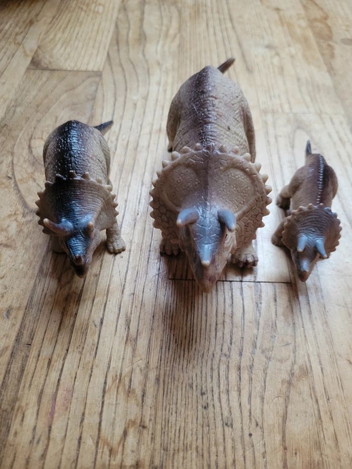 Lot de 19 figurines dinosaure + 1 figurine crocodile - photo numéro 3