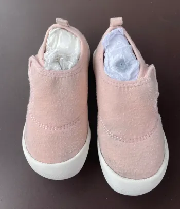 Chaussons fille, taille 28, Tex