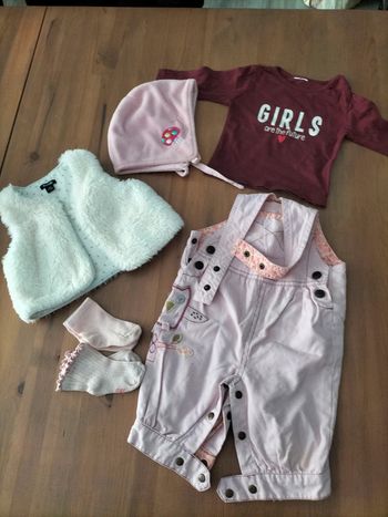 Lot 3 mois fille