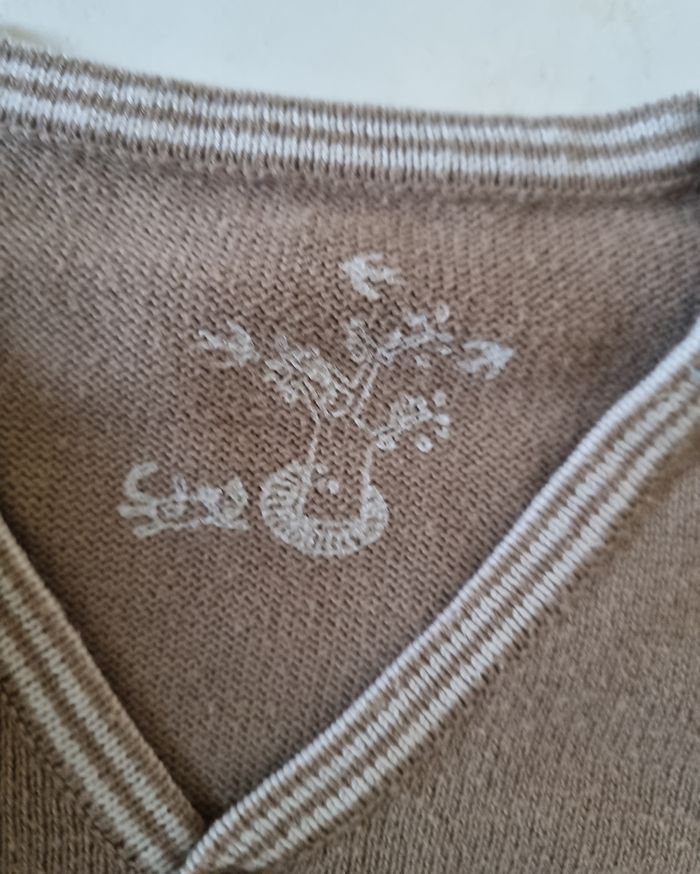 gilet boutonné Marron et blanc garçon taille 3 mois - photo numéro 2