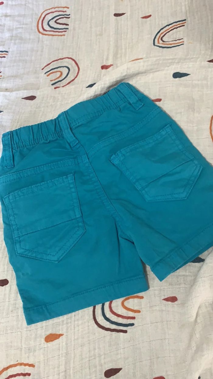 Short bleu comme neuf 12 mois 80cm - photo numéro 4