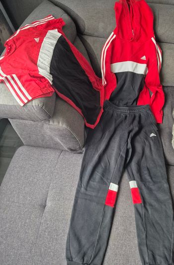 Vend survêtement garçon adidas