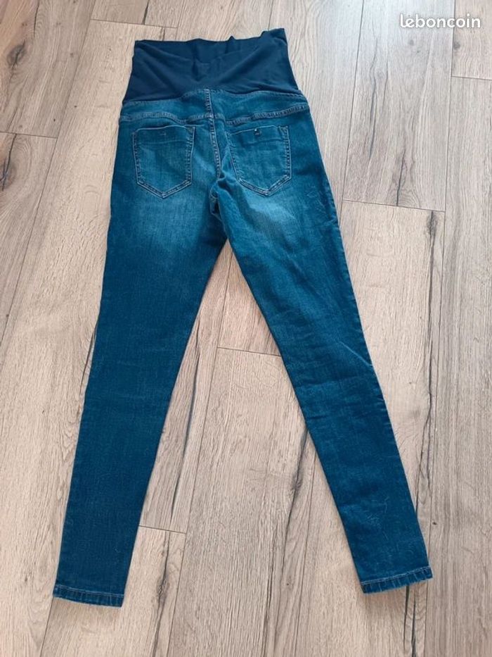 Lot de 3 pantalons de grossesse T 38 - photo numéro 5