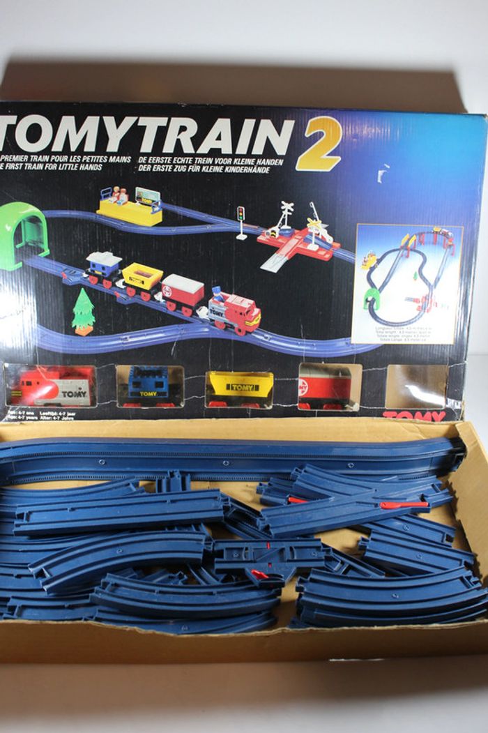 TomyTrain 2 1988 Incomplet Locomotive à réparer - photo numéro 7
