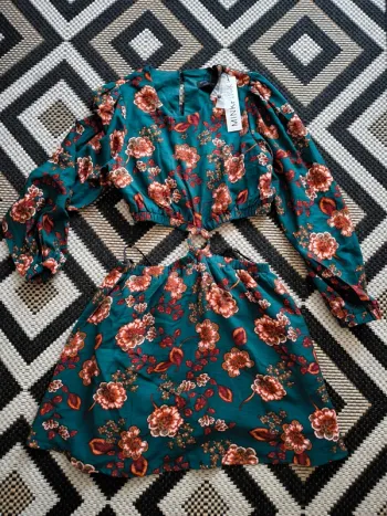 Robe fleurie Minkpink  Olivia in teal Taille M  Neuve