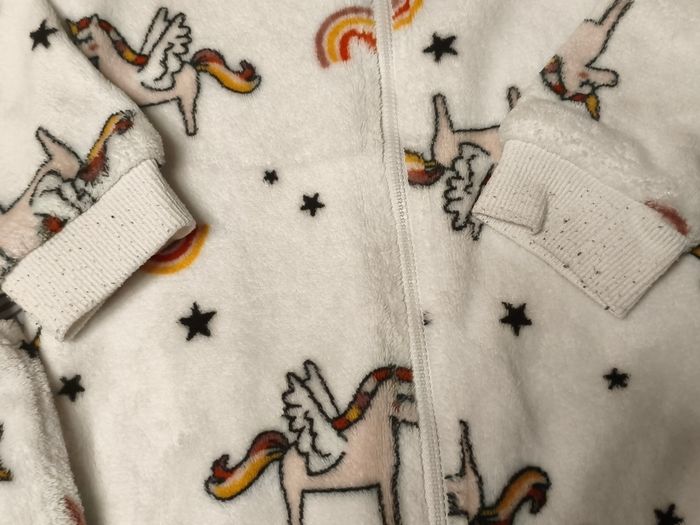 Lot vêtements fille 4 ans - photo numéro 9