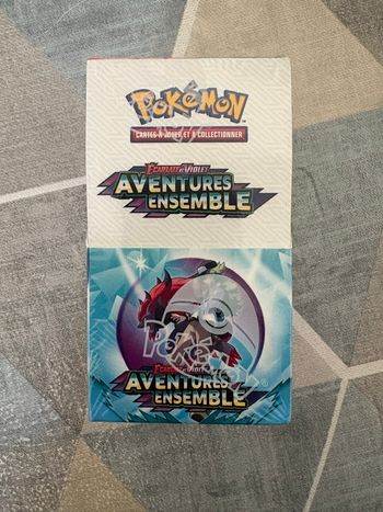 Demi Display Pokémon EV9 Aventures ensemble