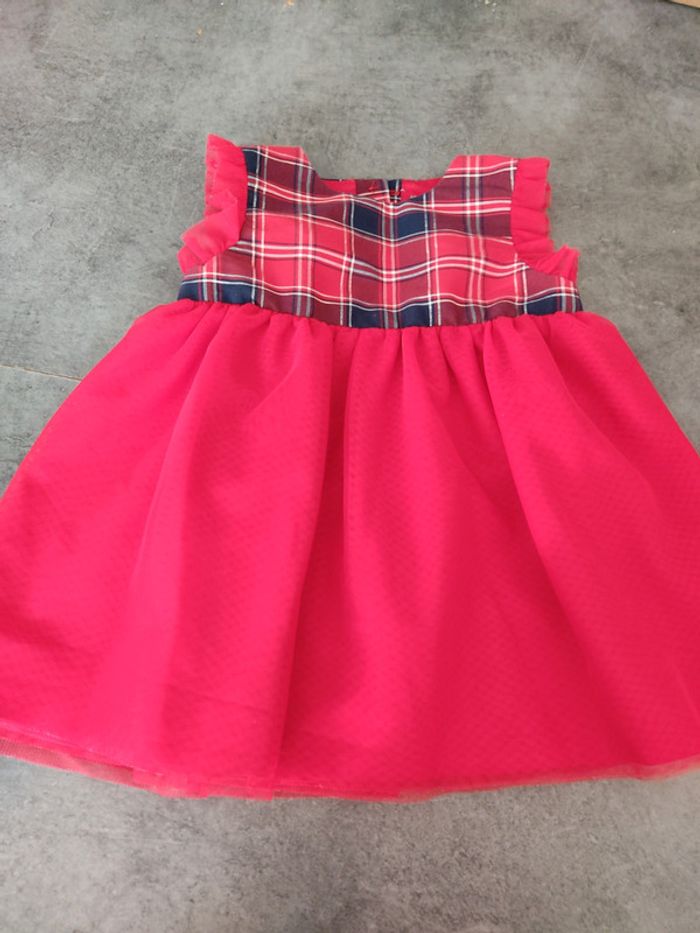 Robe taille 9 mois