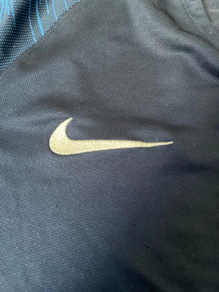 Haut Nike - photo numéro 3