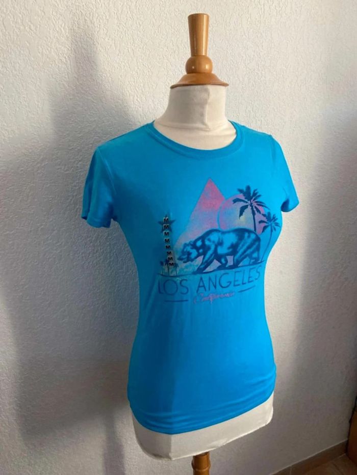T-shirt neuf  T38 - photo numéro 3