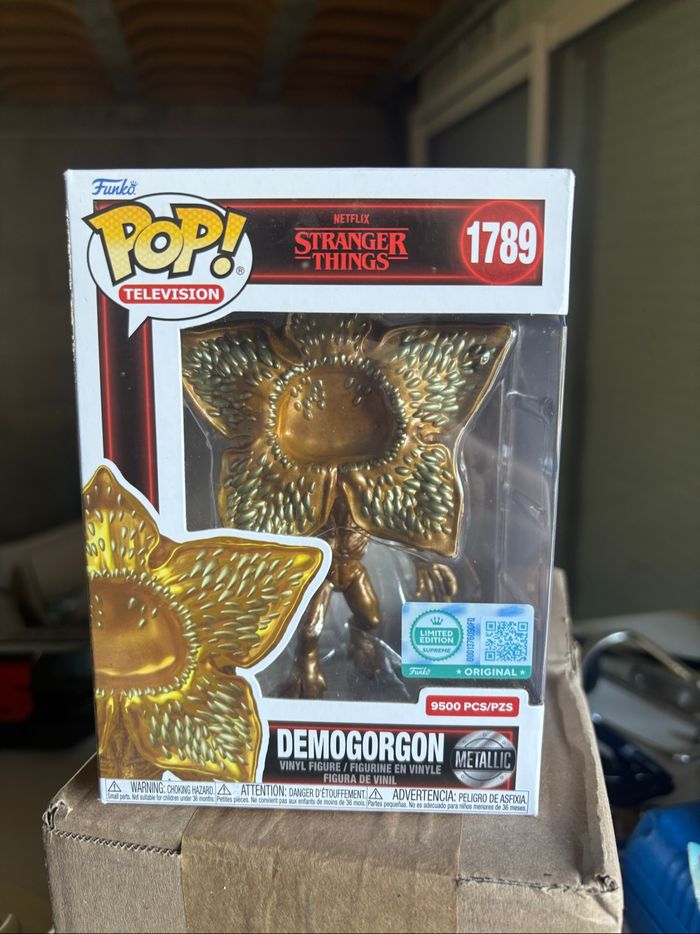 Figurine pop supreme limited edition : stranger things – demogorgon (gold) funko #1789 - photo numéro 2
