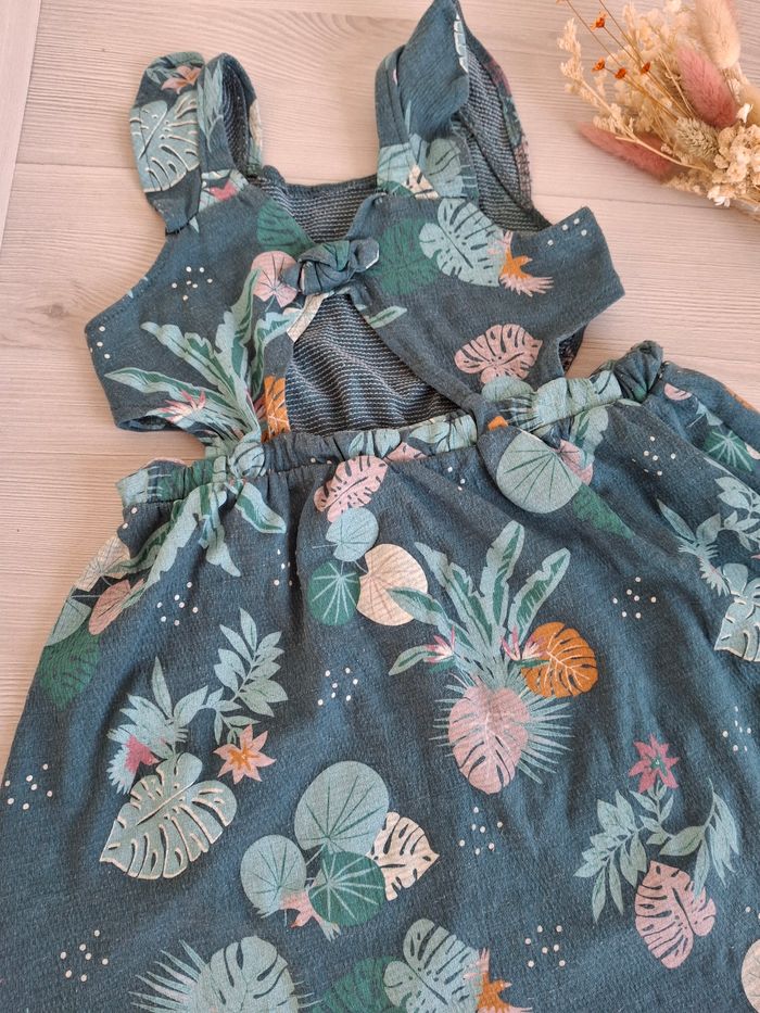 Robe fille tropicale verte Kiabi 5 ans - photo numéro 5