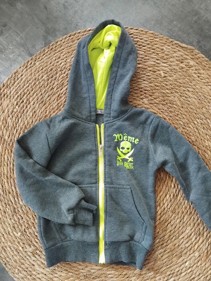 Sweat fermeture eclair gilet, même pas peur,  6 ans