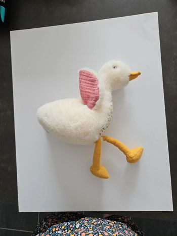 Doudou peluche la petit oie Lola