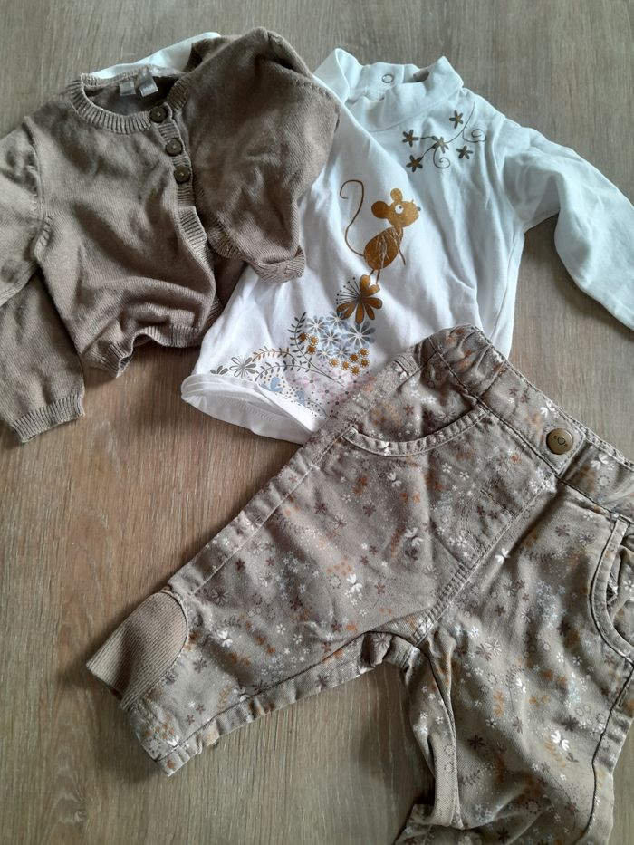 Tenue complète taille 3 mois