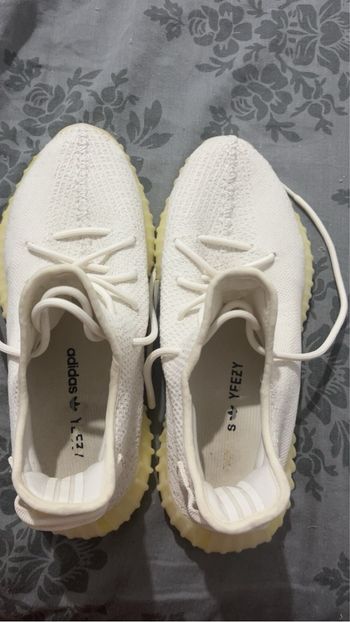 Yeezy 350 v2 
