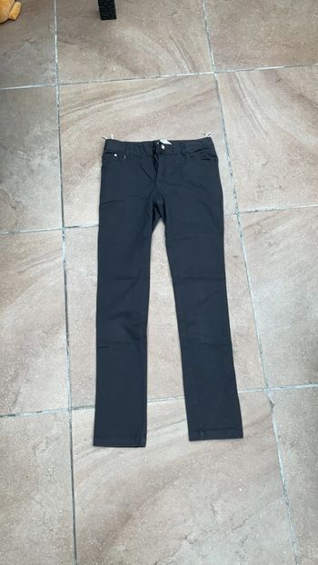 Pantalon gris foncé T146 (n°40)