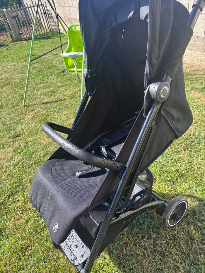 Poussette beezy noir - photo numéro 2