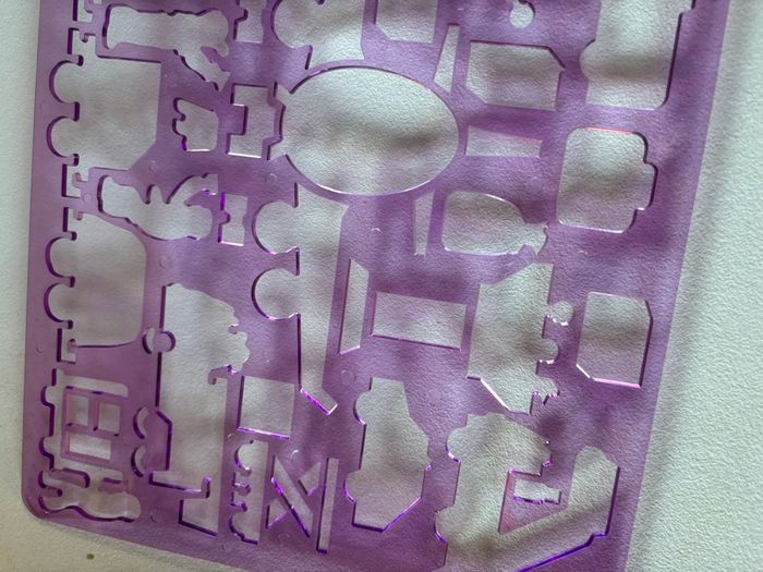 Pochoir à dessins en plastique - photo numéro 6