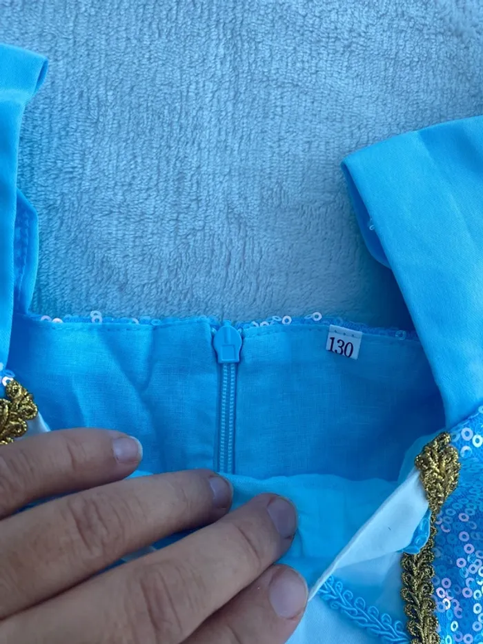 Très belle robe cendrillon princesse déguisement neuf 130 - photo numéro 5