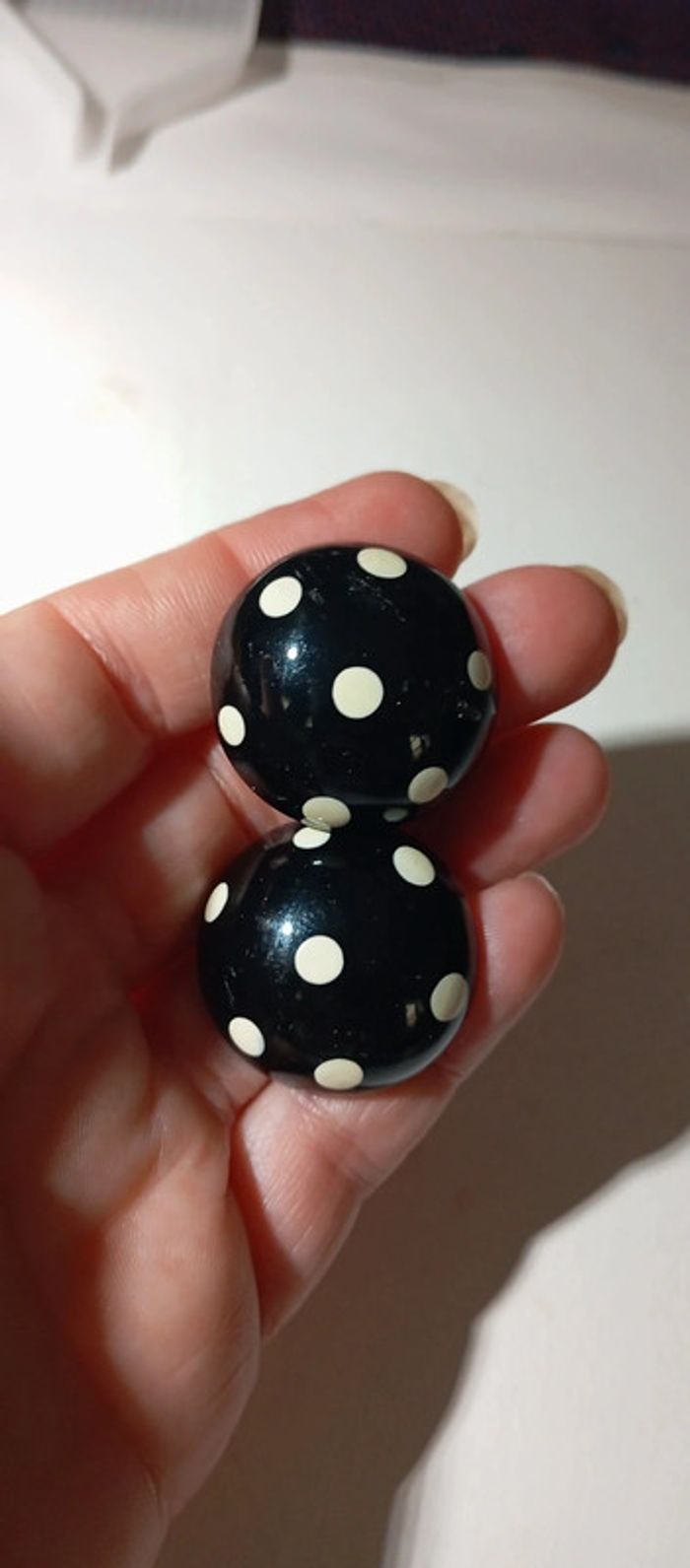 Clips d'oreilles vintage 50's - photo numéro 1