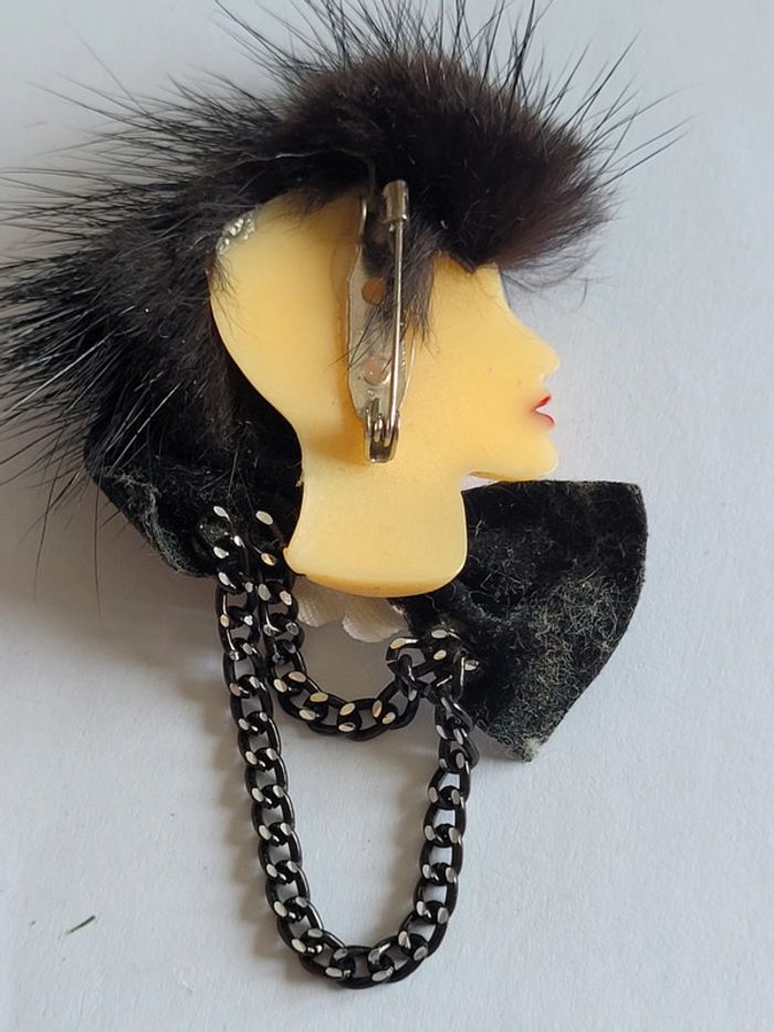 Broche vintage tête de femme - photo numéro 3