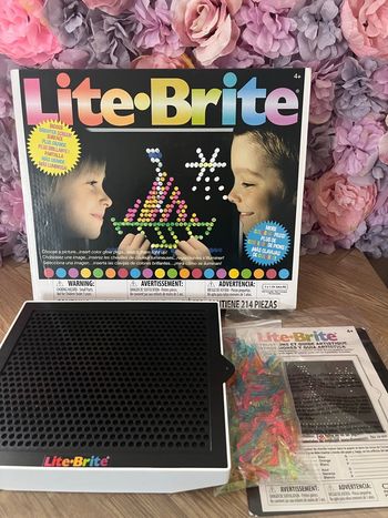 Jeu à clous lumineux 