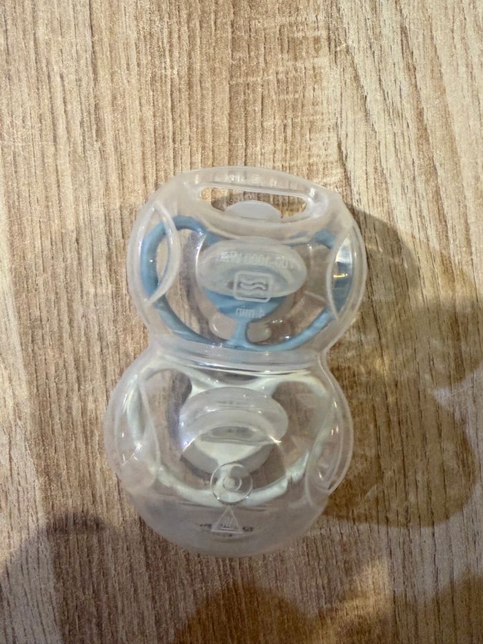 Lot de 2 sucettes NUK - photo numéro 2