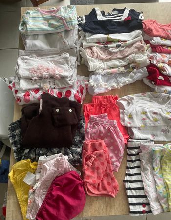 Lot 6 mois fille