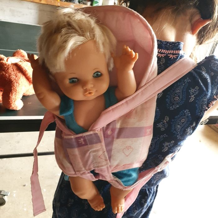 Porte bébé jouet rose - photo numéro 3