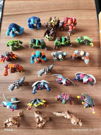 24 figurines Gormiti giochi preziosi Marathon