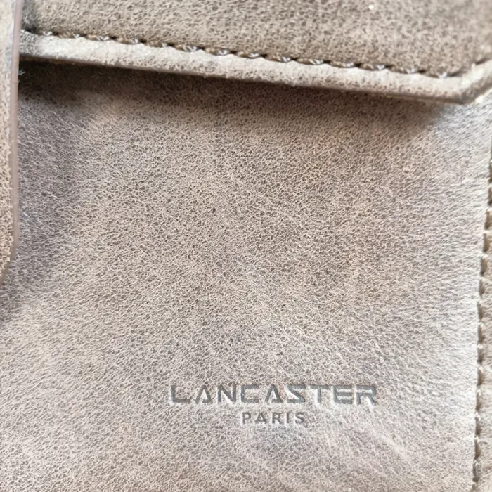 Sac bandoulière marron Lancaster Paris effet cuir vintage zippé compact unisexe A1259 - photo numéro 3