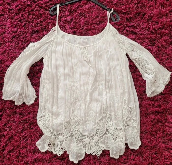 Haut avec épaules dénudées - photo numéro 3