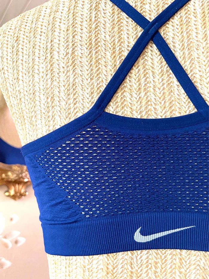 Ensemble Sportif brassière Nike et short adidas meme coloris bleu - photo numéro 11