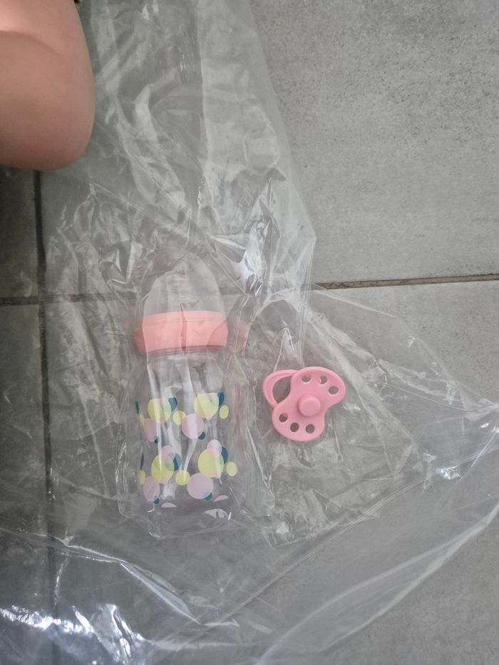 Poupée Reborn 55cm Neuf - photo numéro 4