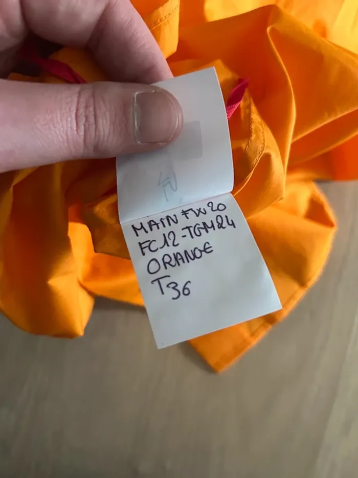 Chemise Balenciaga Sample Défilé Fall Winter 20 (Orange) - Taille 36 - photo numéro 6