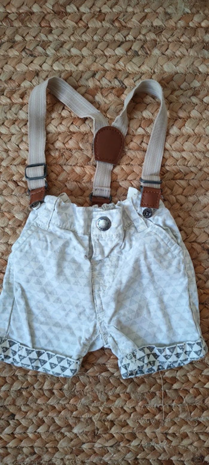 Short avec bretelles 6 mois