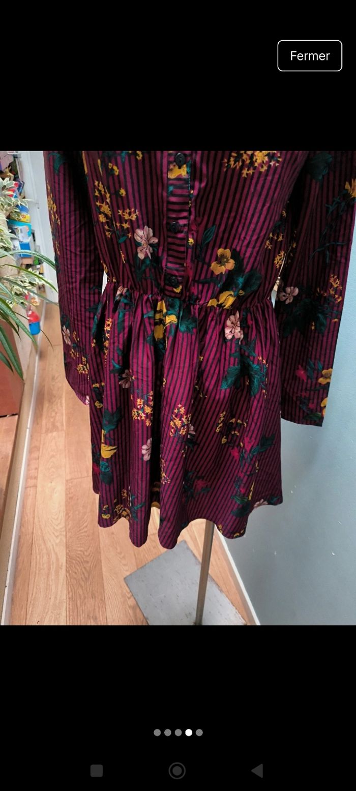 Robe rouge bordeaux de la marque Boohoo. Taille  36 - photo numéro 4