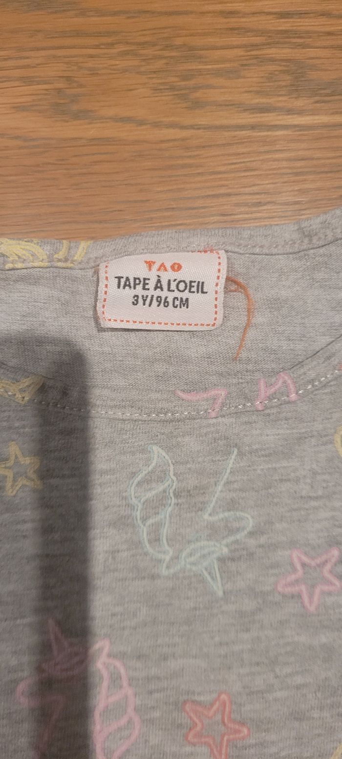 Tee shirt licorne tape à l'œil - photo numéro 2