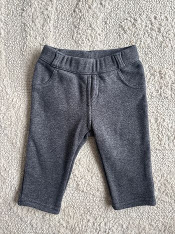 Pantalon Kiabi gris 6M