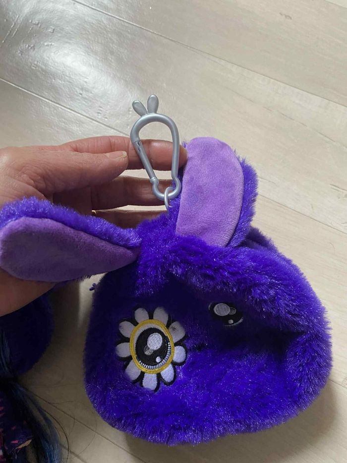 2 poupées  Naf Naf surprise - photo numéro 10