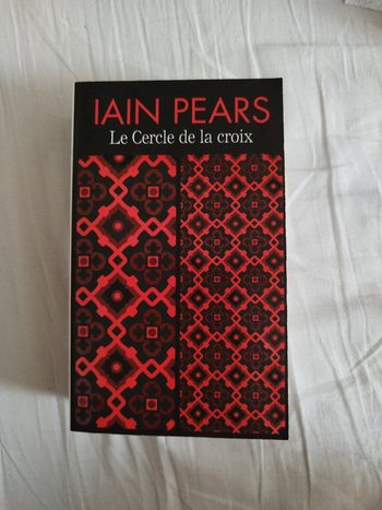 Livre " le cercle de la croix" de Iain Pears