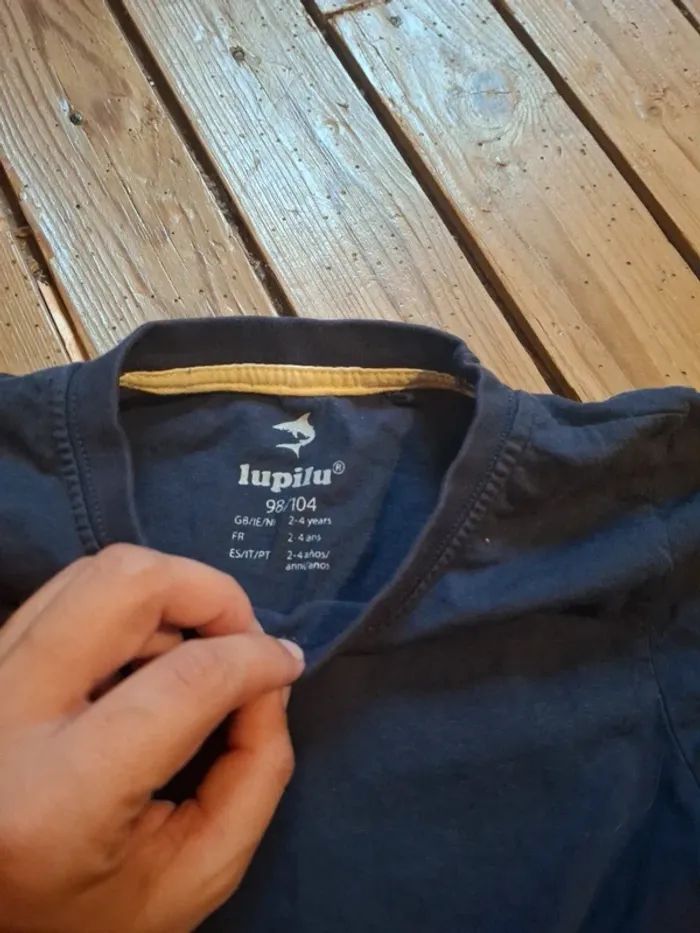 Tshirt 2/4 ans - photo numéro 2