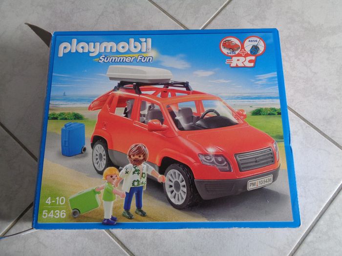 Voiture avec coffre de toit - summer fun playmobil 5436