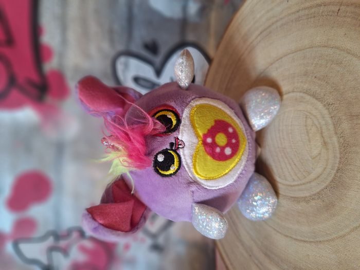 Peluche kawaii rainbocorns originale colorée relaxante moelleuse et douce