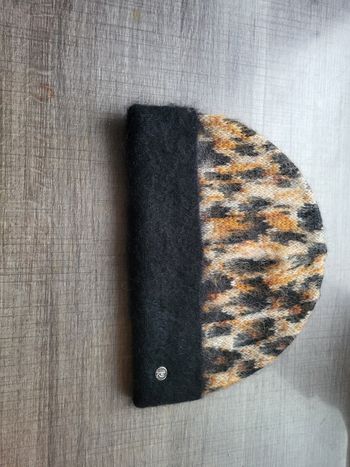 Bonnet collaboration h&M  paco rabanne